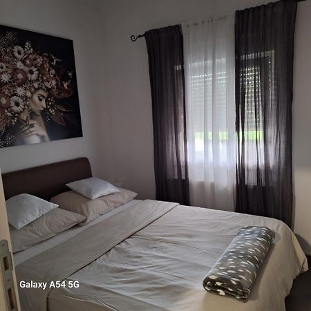 Studio Apartmani Louis I Lola Zagabria Esterno foto