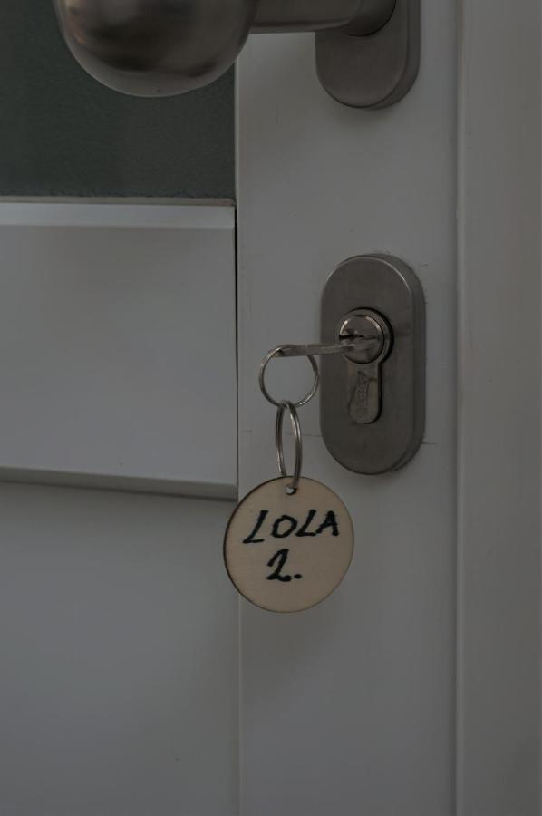 Studio Apartmani Louis I Lola Zagabria Esterno foto