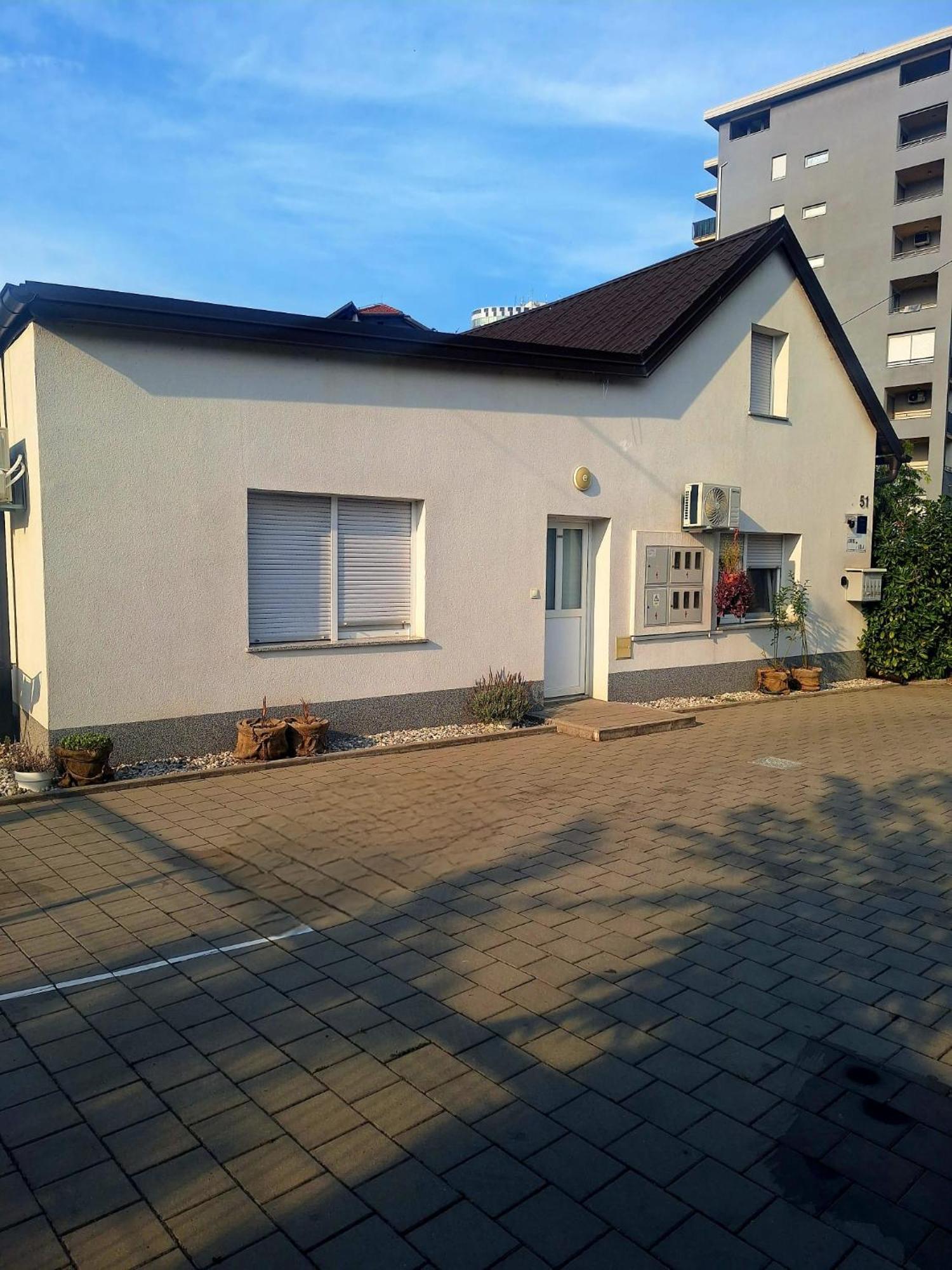 Studio Apartmani Louis I Lola Zagabria Esterno foto
